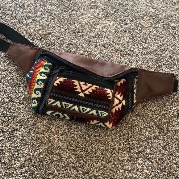 Handbags - Fanny Pack